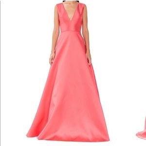 Monique Lhuillier Mikado Pink V Neck Ballgown 14